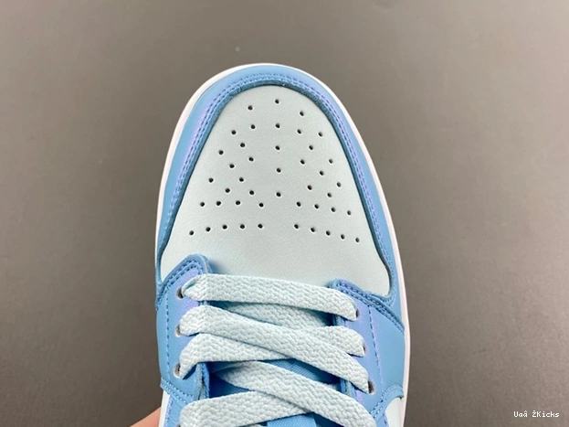 FN7366-400 Blue Jordan  Low 1 Aquarius 33 SE (GS) Resilient 0827